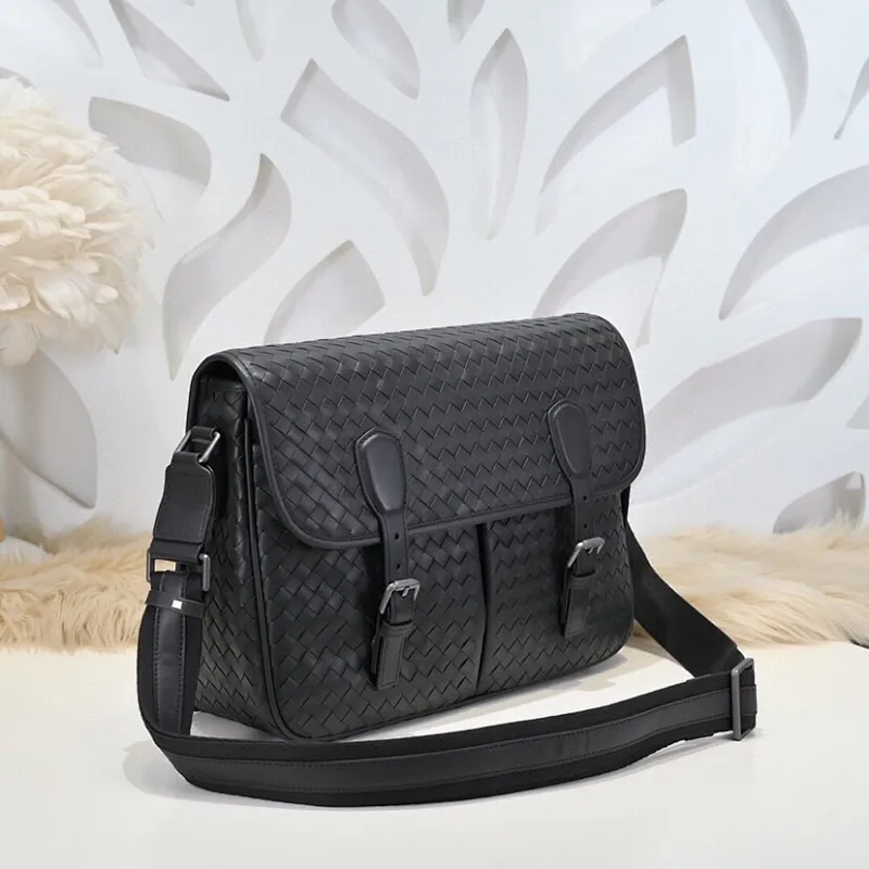 All categories 💚 Top version men’s bags 💚 BV 2024 new BV crossbody bag